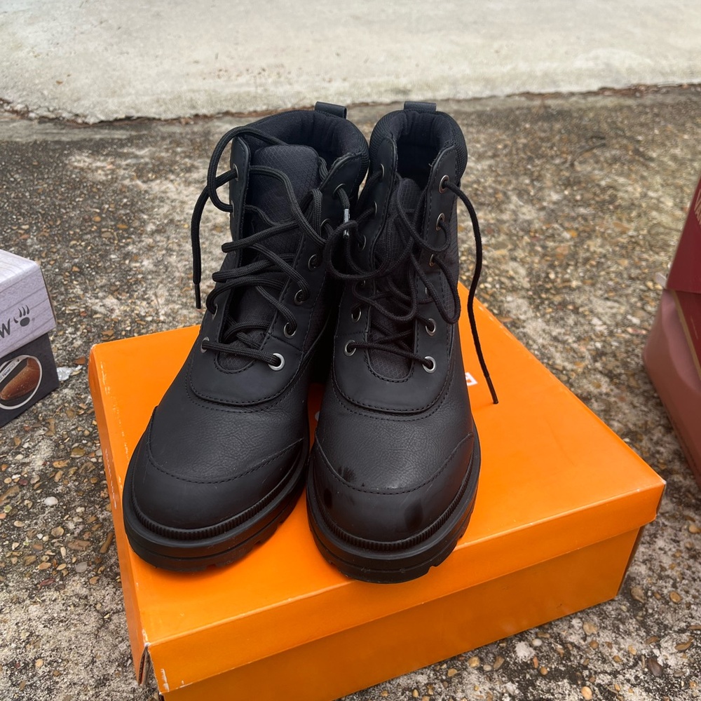 Black Lace-Up Boots